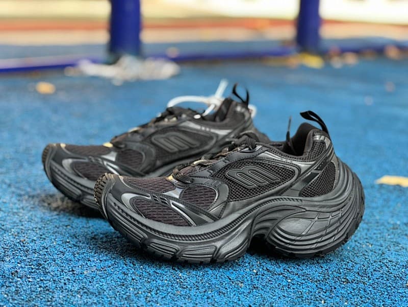 Generic Chunky Sneakers – Black/Gray