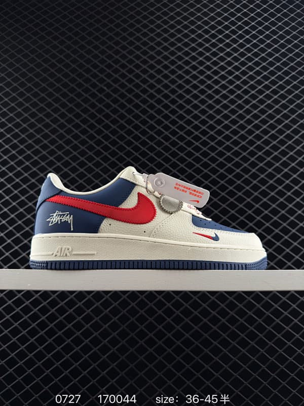 Nike Air Force 1 Lifestyle Sneakers – Beige/Navy