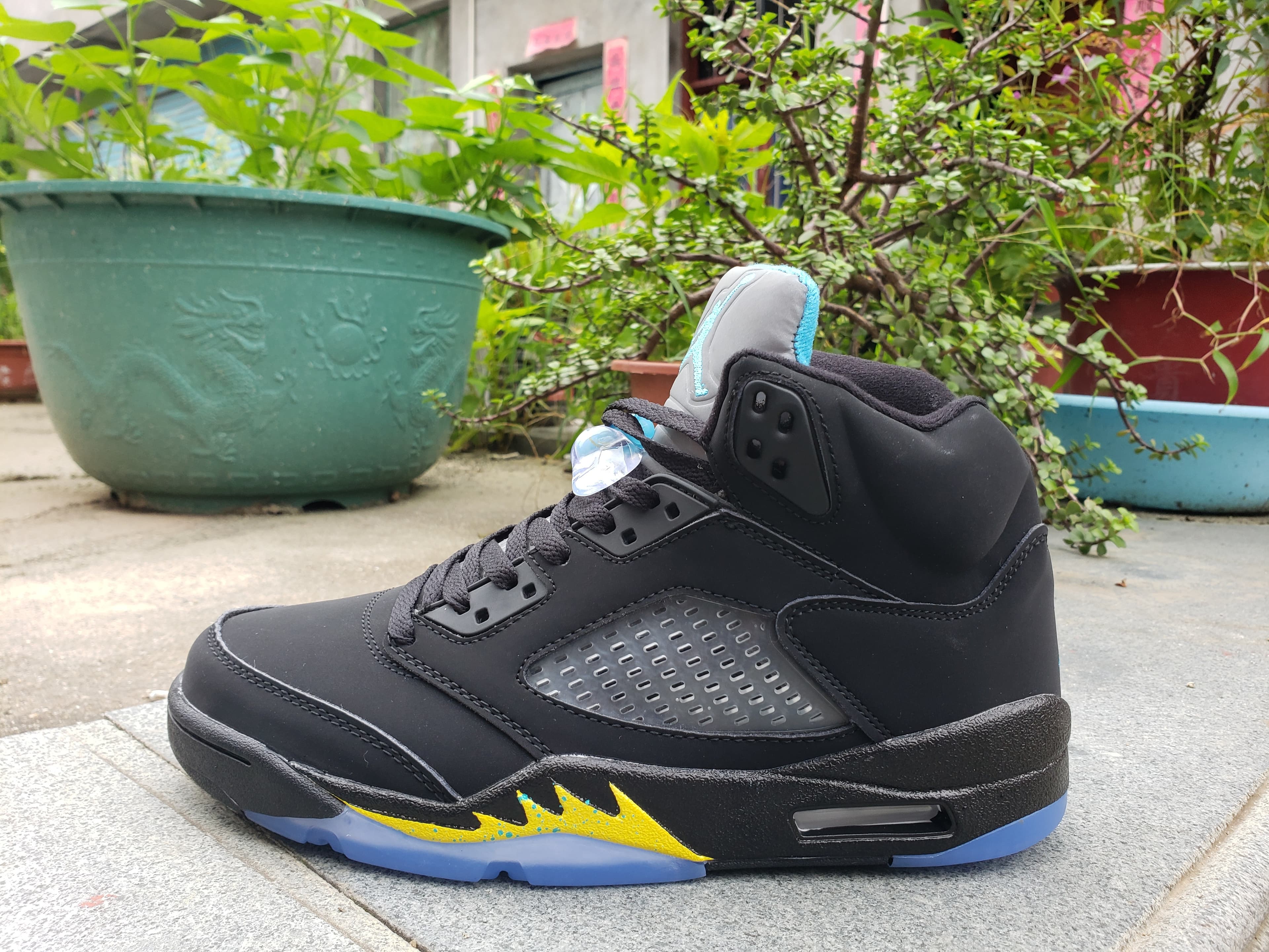 Air Jordan Air Jordan 5 Basketball Shoes – Black/Blue