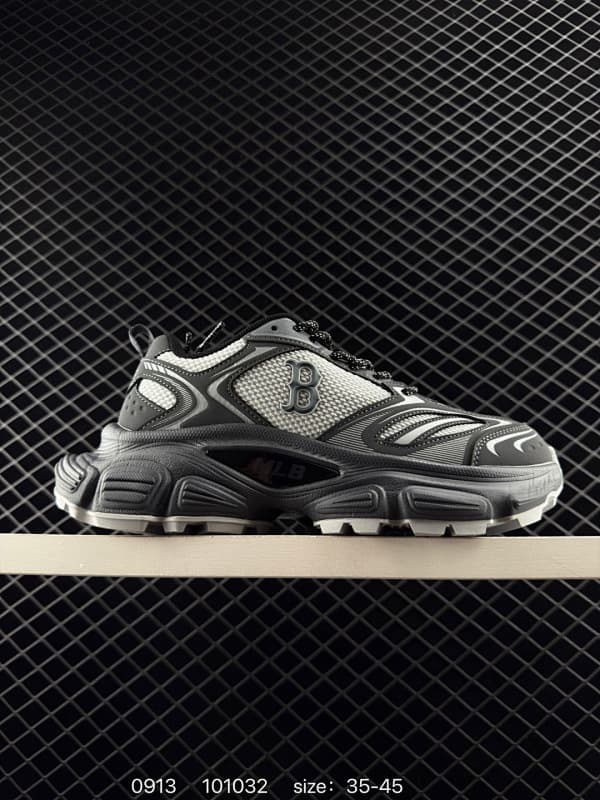 Generic Chunky Sneakers – Black/Gray