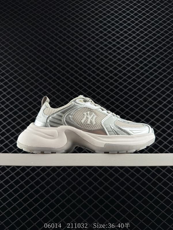 Generic Chunky Sneakers – Silver/White