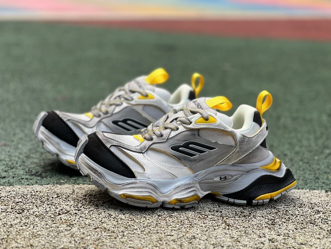 Generic Chunky Sneakers – Gray/Yellow