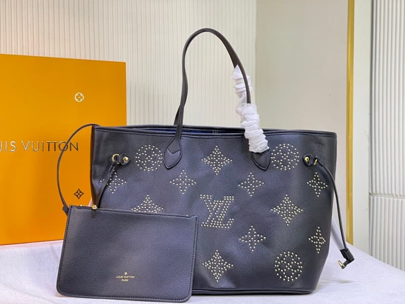 Louis Vuitton Tote Bag – Black/Gold