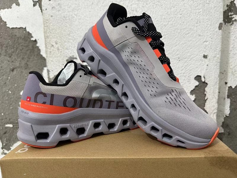 On CloudTec Running Shoes – Gray/Orange